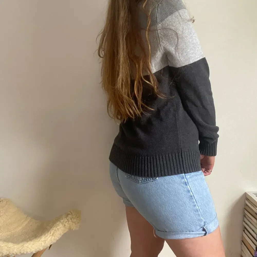 Vintage St. Johns Bay Gray Striped Crewneck Knit Sweater Sz S